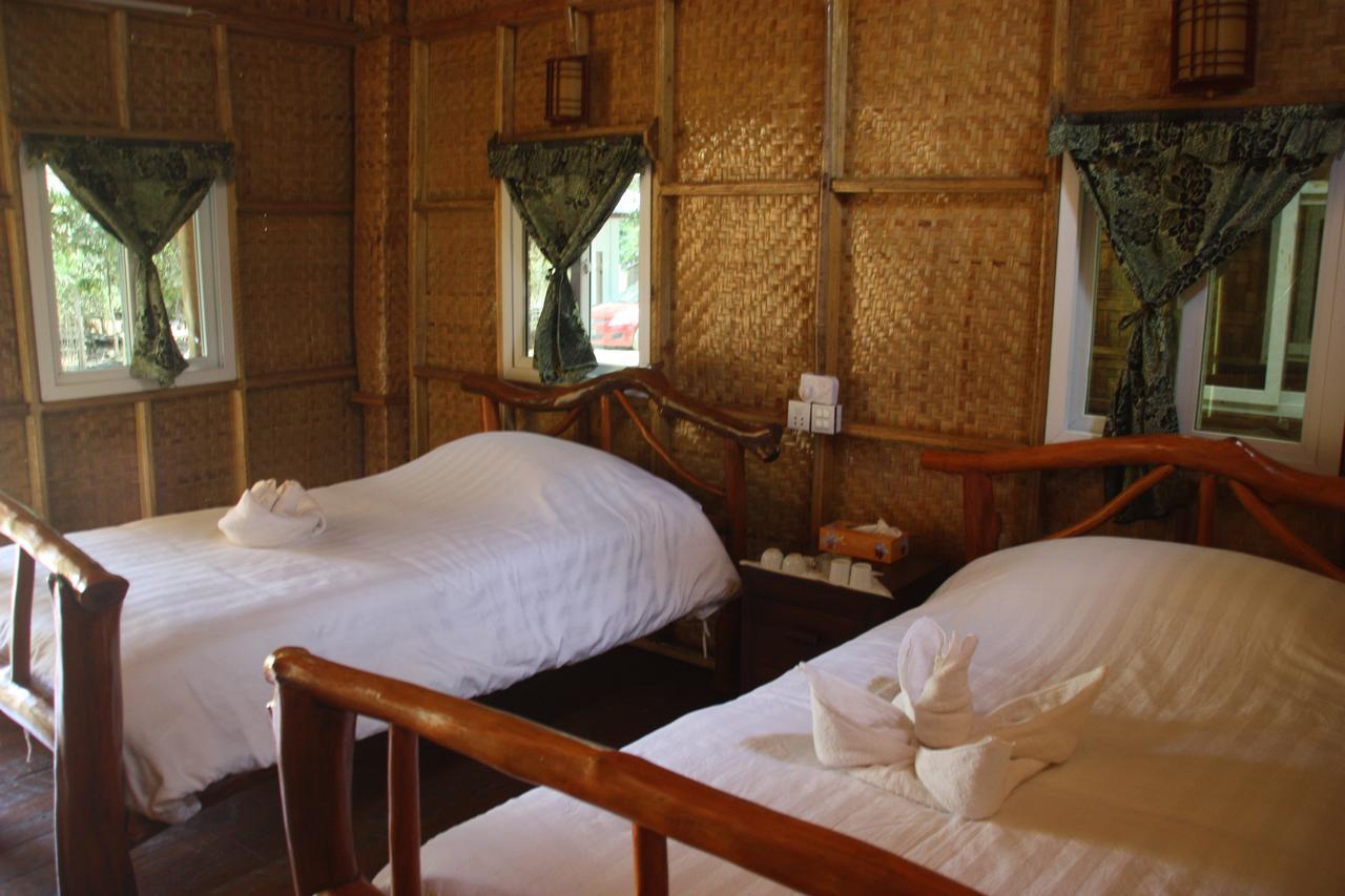 Soe Ko Ko Beach House & Restaurant Ngwesaung Exteriör bild