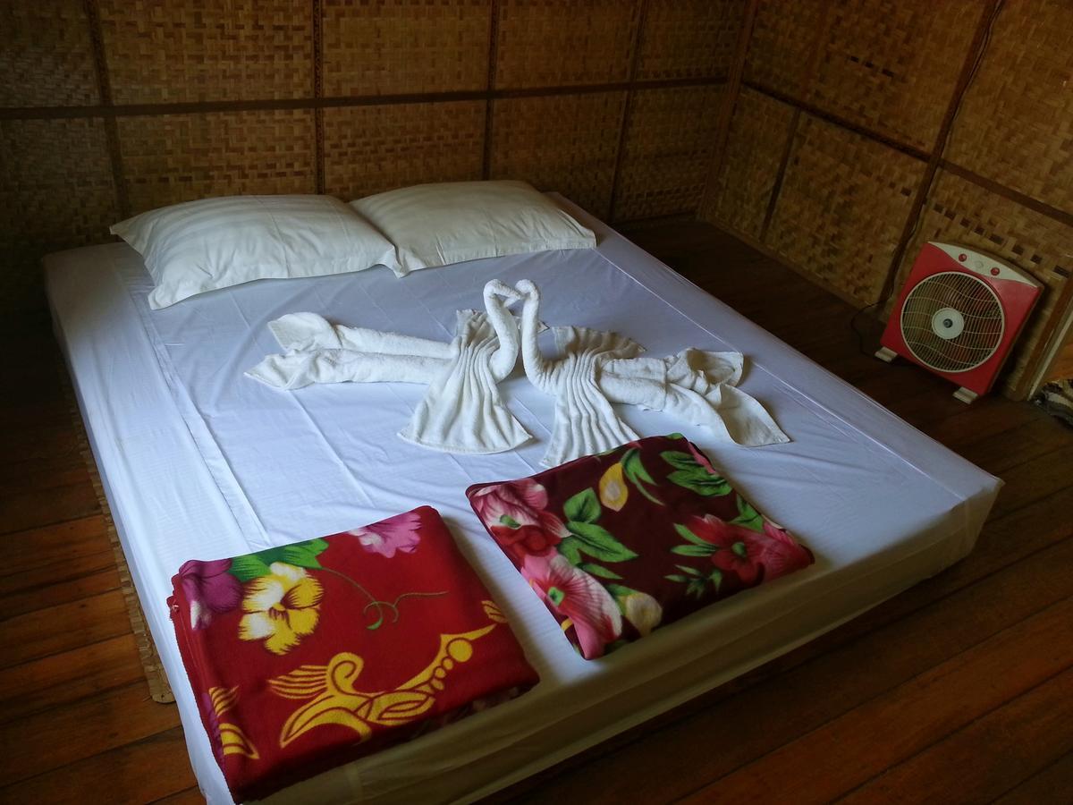 Soe Ko Ko Beach House & Restaurant Ngwesaung Exteriör bild