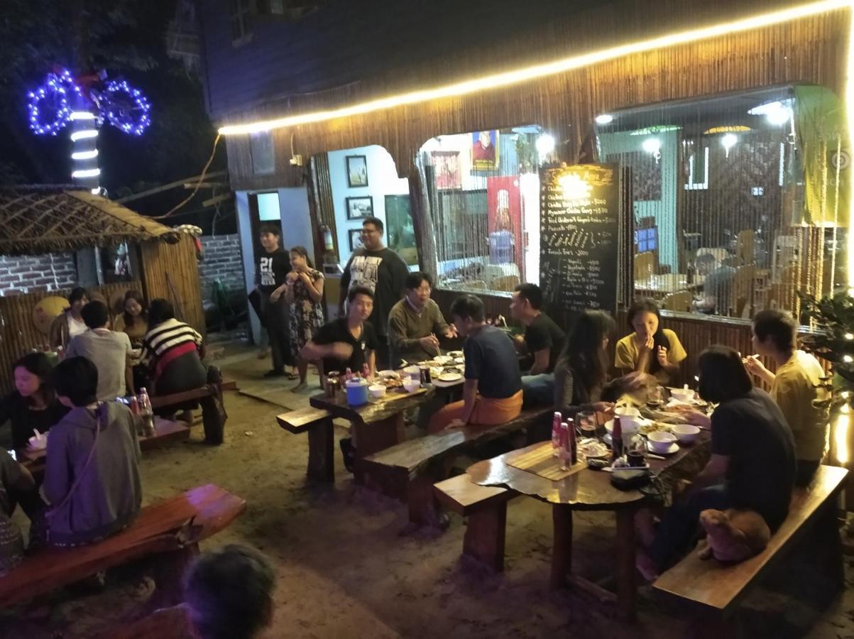 Soe Ko Ko Beach House & Restaurant Ngwesaung Exteriör bild